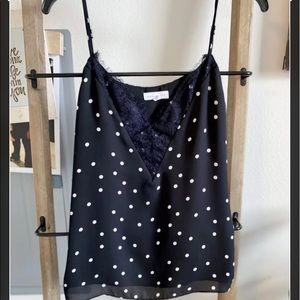 💜🦄 3/$20 DEAL 
Women’s polka dot lace v neckline